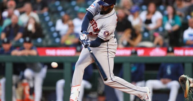 Alvarez hits 41st homer and drives in 3 as Astros blank Mariners 7-0 to tie Rangers atop AL West