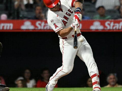 Angels end 7-game slide with 10-1 win over sloppy Yankees behind Grissom and Ureña Angels end 7-game slide with 10-1 win over sloppy Yankees behind Grissom and Ureña