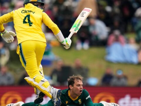 Australia denies South Africa clean sweep by winning rain-affected third ODI