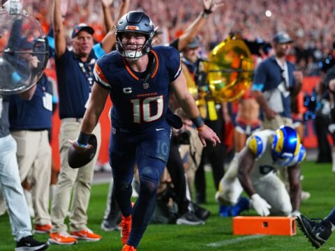 Bo Nix and Talanoa Hufanga lead the Broncos past the Rams 30-26 in a Sunday night thriller