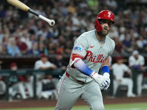 Bryson Stott hits a solo HR, Phillies beat the Diamondbacks 2-1 to cap 21-win August Bryson Stott hits a solo HR, Phillies beat the Diamondbacks 2-1 to cap 21-win August