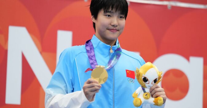 Chinese 13-year-old Yu Zidi wins second gold medal in the pool at Asian Games