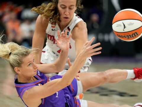 Ciezki has 22 points in the Mercury's 94-91 victory over the Fire