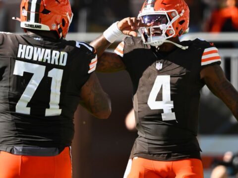 Deshaun Watson sparks a late Browns rally, sealing a 21-18 win over the Panthers