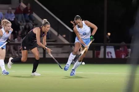 Field Hockey Spoils Stanford’s Conference Opener, Wins 8-1 On The Road