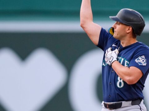 Jhonny Pereda has 2 RBIs, Mariners roll past Red Sox 8-3