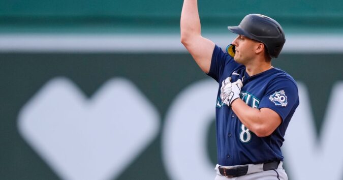 Jhonny Pereda has 2 RBIs, Mariners roll past Red Sox 8-3