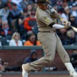 Machado homers as the Padres beat the Giants 6-4 for 7th straight victory