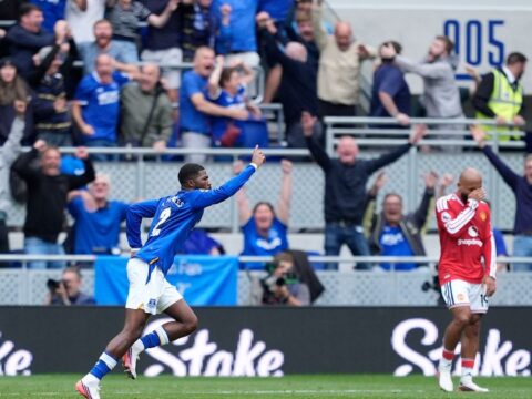 Man United stunned in added time to draw 2-2 at Everton in the Premier League