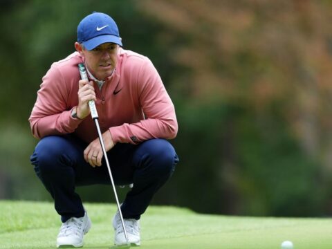 McIlroy produces big finish with eagle at No. 18 to move into contention at BMW PGA Championship
