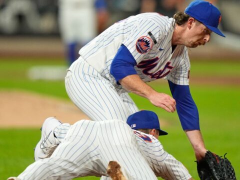 Mets’ Jared Young has concussion symptoms, CT scan negative after scary collision with Nolan McLean Mets' Jared Young has concussion symptoms, CT scan negative after scary collision with Nolan McLean