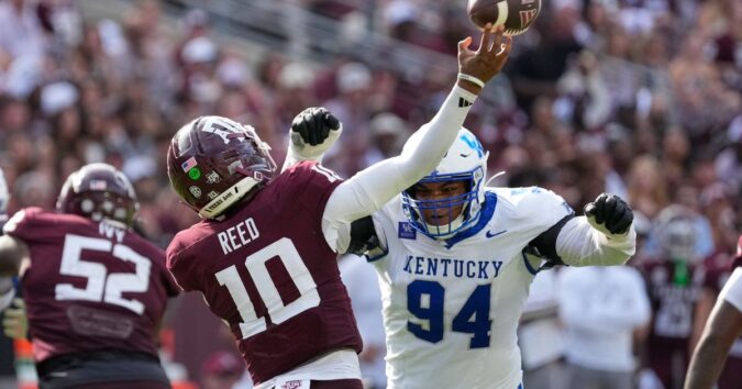 Mike Elko after Kentucky loss: 'No positives' as No. 9 Texas A&M fades after halftime