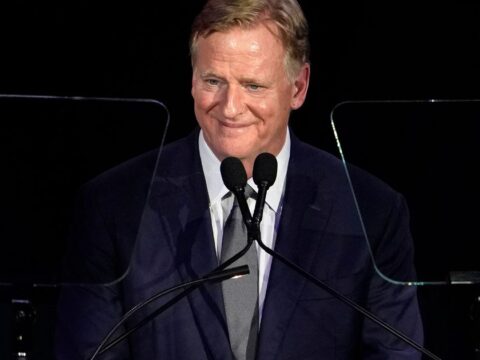 NFL Commissioner Roger Goodell agrees on a 4-year contract extension NFL Commissioner Roger Goodell agrees on a 4-year contract extension