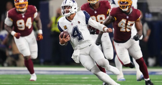 Prescott throws 4 TD passes as Cowboys beat Commanders, who again lose Daniels to dislocated elbow