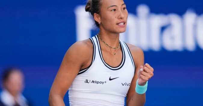 Rybakina overpowers Osaka, will face Zheng in US Open quarterfinals with a chance to become No. 1