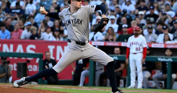 Schlittler sharp, the Yankees score 5 2-out runs in the 10th in a 6-3 win over the Angels