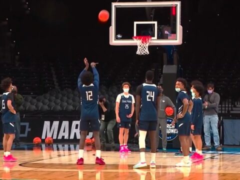 Senate passes college sports bill that would rein in athlete payments and transfers
