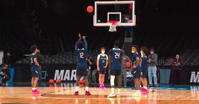 Senate passes college sports bill that would rein in athlete payments and transfers