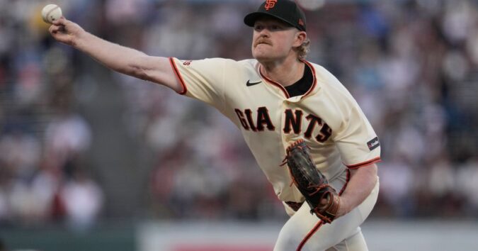 Shay Whitcomb chops a single in 11th for 1st career game-ending RBI as Giants beat Cardinals 5-4