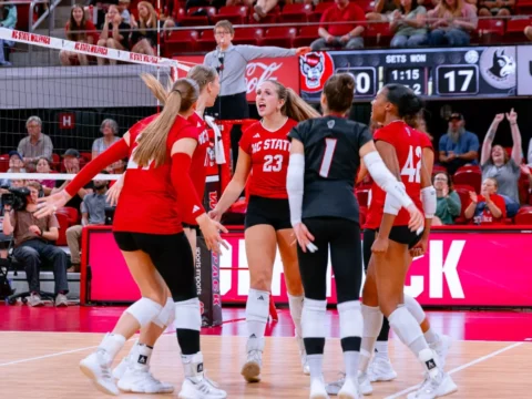 Silver and Francom Pace Pack in Thrilling Five-Set Win Over Wofford