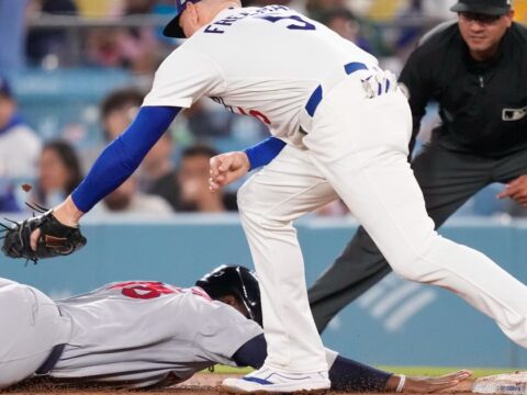 Teoscar Hernández delivers a dramatic 9th-inning walk-off double as Dodgers top Cardinals