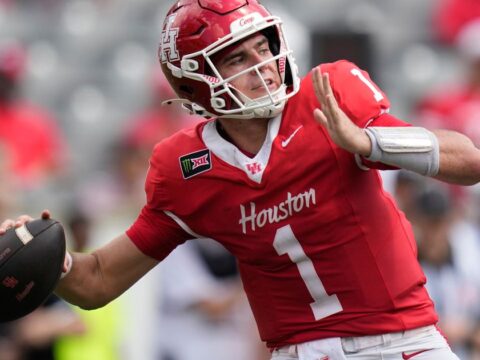 Weigman throws for 305 yards and leads No. 23 Houston to a 33-20 win over Oregon State