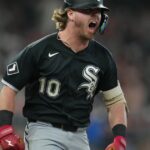 White Sox pounce early, finish sweep of Astros for first playoff series win since 2005