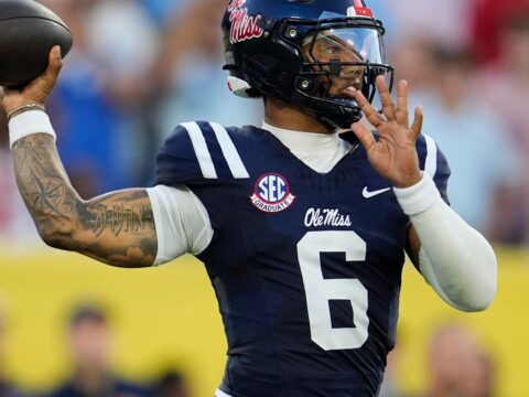 Wild 2nd half ends with Carneiro’s 48-yard winner for No. 9 Ole Miss over No. 24 Louisville