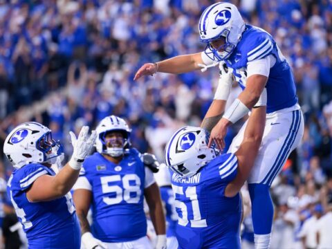 Bachmeier leads winning drive, No. 8 BYU outlasts No. 2 Notre Dame 28-24