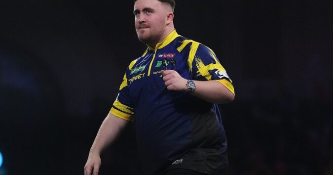 Beat Luke Littler: ‘Queen of the Palace’ Sherrock defeats darts world champ and wins 0,000