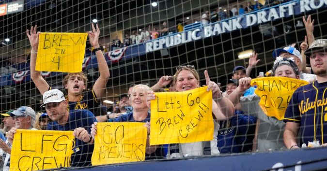 Brewers fans flock to the Trop, eager to celebrate the franchise’s first World Series title