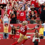 Brock Purdy throws 2 TD passes to lead the undefeated 49ers past the Broncos 24-14