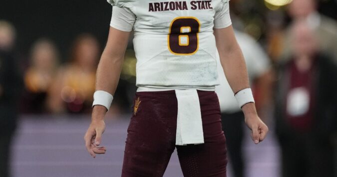 Cardae Mack runs for 154 yards and 2 touchdowns, Arizona State grinds out 30-12- win over Hawaii