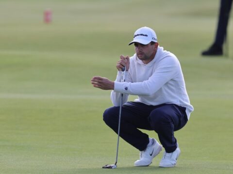 Casey Jarvis holes out for eagle and builds a two-shot lead in the Dunhill Links