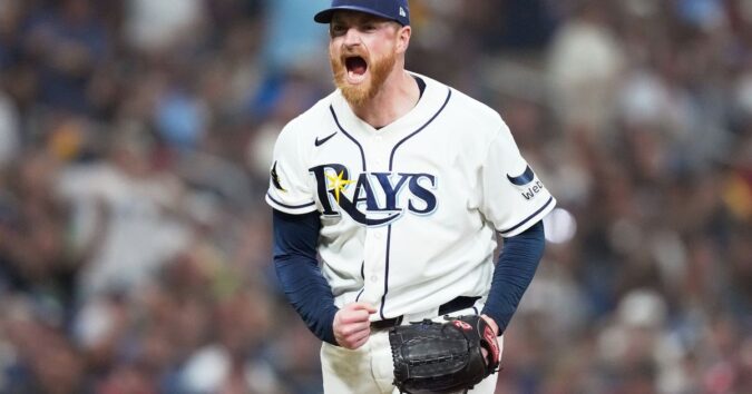 Chase DeLauter and José Ramírez lead the Guardians to a 7-3 win over the Rays in Game 1 of the ALCS