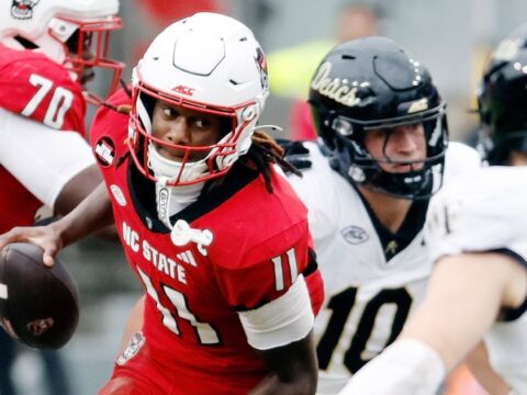 Davis Warren’s 4 TD passes lead Stanford to a 31-28 win over NC State