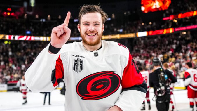 Extending Alexander Nikishin is a short-term fix for a long-term issue for Carolina