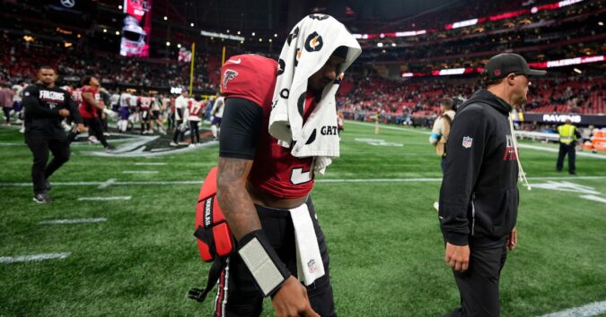 Falcons’ Michael Penix Jr. sustains rib injury in 4th quarter in OT loss to Ravens Falcons’ Michael Penix Jr. sustains rib injury in 4th quarter in OT loss to Ravens
