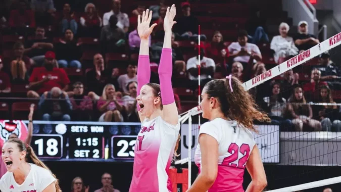 Francom Earns Defensive Player of the Week After Career Weekend