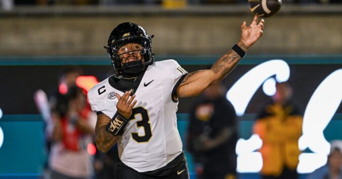Gio Lopez throws 4 TD passes to lead No. 21 Wake Forest past California 41-7