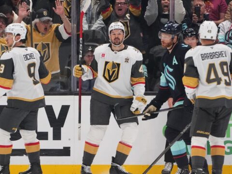 Golden Knights beat Kraken 6-2 behind 2 goals each from Olofsson and Hertl