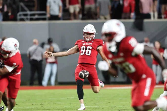 Jackson Waller Named to Ray Guy Award Ray’s 8 for Week Eight