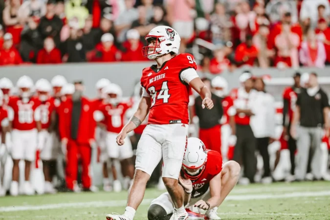 Kanoah Vinesett Kicks His Way to Lou Groza Award Star of the Week