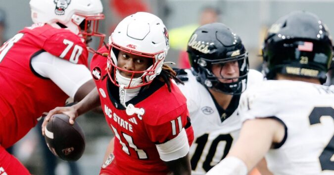 Lopez’s big day lifts Wake Forest past NC State, 38-14