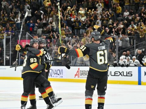 Marner scores on OT power play to lift the Golden Knights past the Kings, 2-1 Marner scores on OT power play to lift the Golden Knights past the Kings, 2-1
