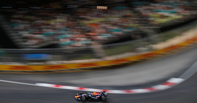 Max Verstappen wins Singapore Grand Prix as Kimi Antonelli closes in on F1 title