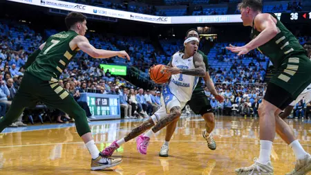 Men’s Basketball Holds Off Charlotte, 89-82, In OT In Final Exhibition