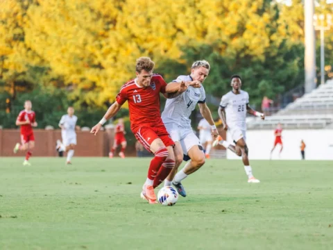 Men’s Soccer Drops Road Match at UNCG Men’s Soccer Drops Road Match at UNCG