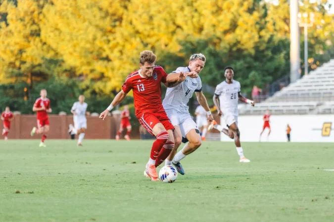 Men’s Soccer Drops Road Match at UNCG