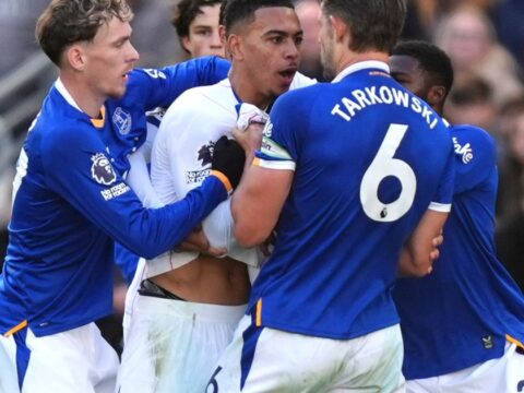 Neto double earns Chelsea a win at Everton in Premier League amid head-injury concern for Martinez